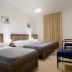 Oda ve Kahvaltı Balliu Berat