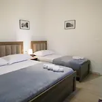 Oda ve Kahvaltı Balliu