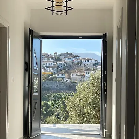 Balliu Bed and Breakfast Μπεράτ