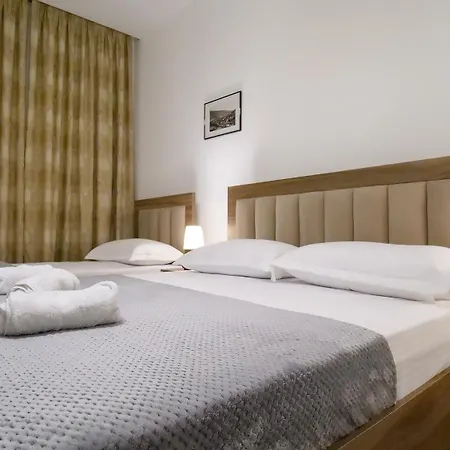 Bed & Breakfast Balliu *