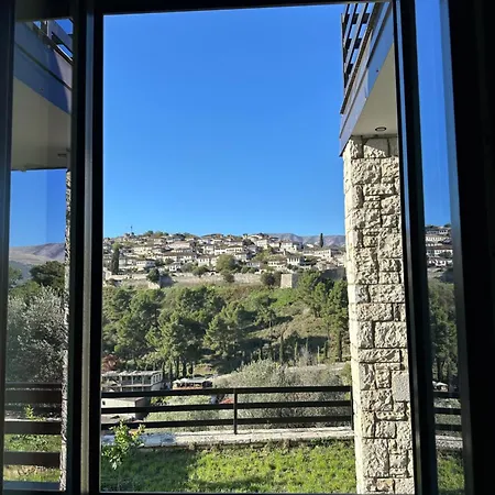 Balliu Bed and Breakfast Μπεράτ